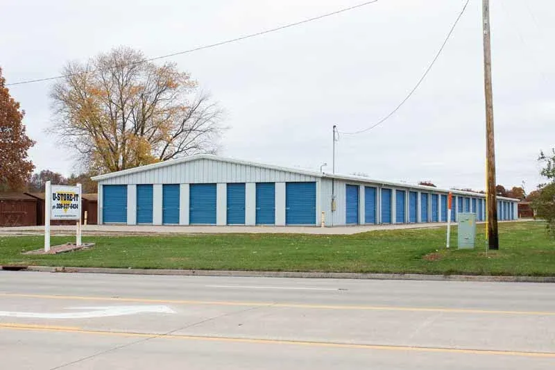 Storage units in Macomb, IL.