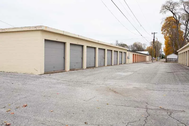 Storage units in Macomb, IL.