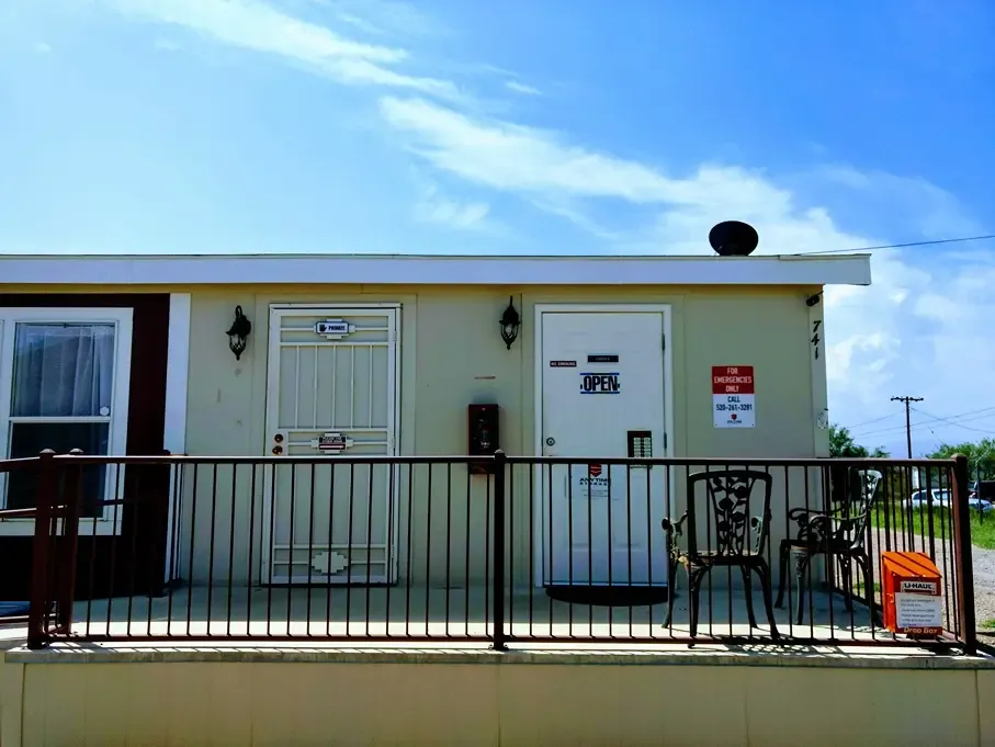 Bisbee front office.