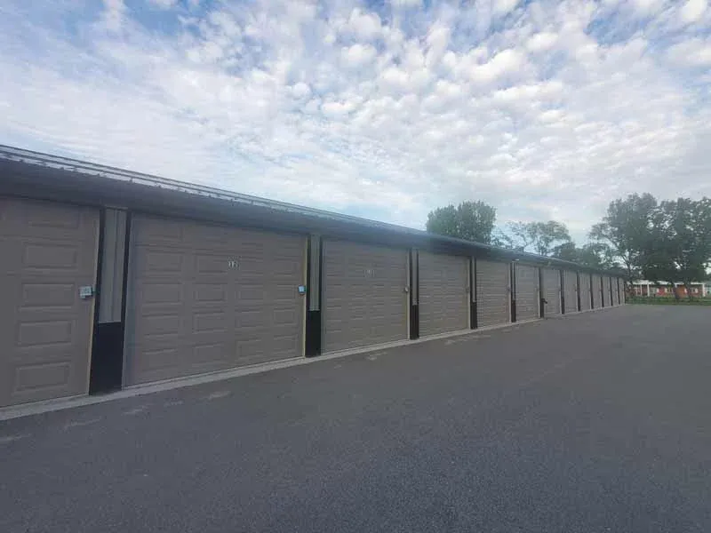 Storage units in Mason City, IA.